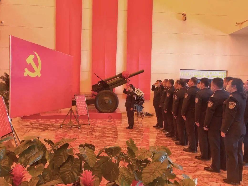 探秘吉鹿力问答社区,解锁梦见双手长满瘊子开花了?乐趣